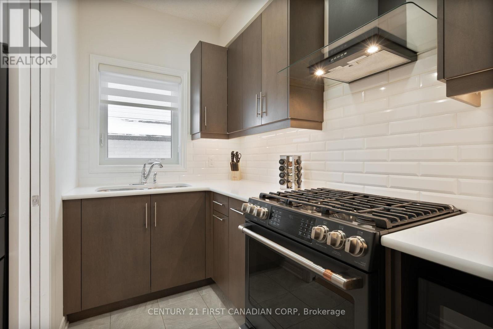 1899 Boardwalk Way, London South, Ontario  N6K 0A5 - Photo 21 - X12696438