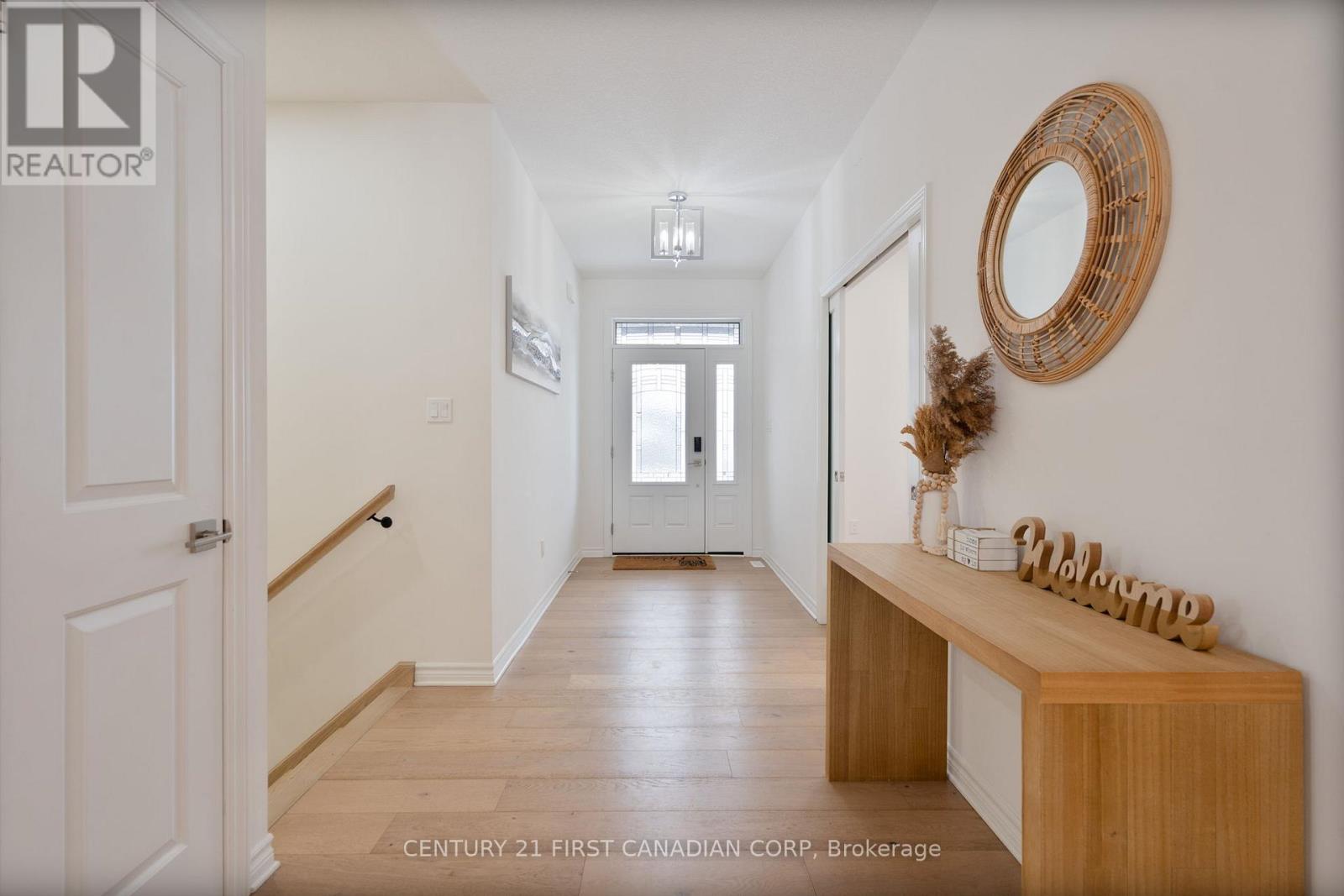 1899 Boardwalk Way, London South, Ontario  N6K 0A5 - Photo 5 - X12696438