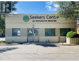 942 MERIVALE ROAD, Ottawa, Ontario