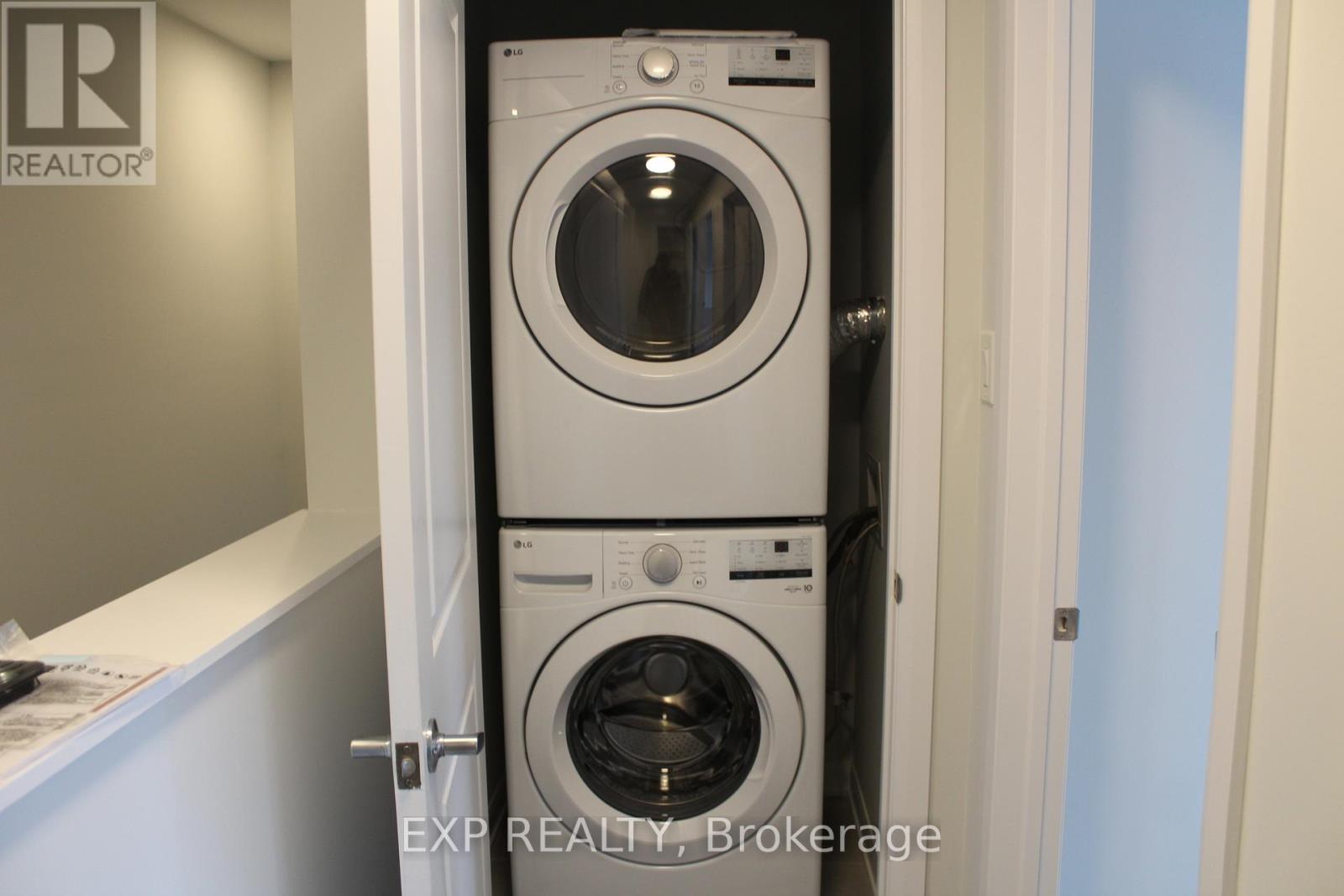 10 - 801 Glenroy Gilbert Drive, Ottawa, Ontario  K2J 5W4 - Photo 10 - X12696498