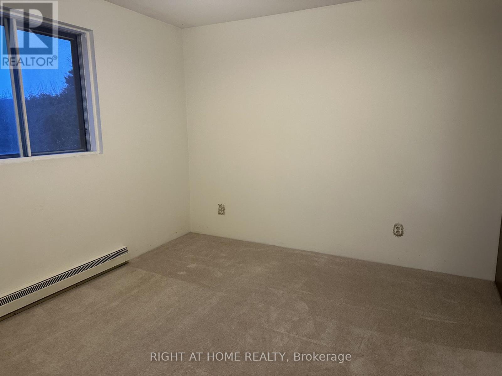 26 Rustywood Drive, Toronto, Ontario  M3A 1R8 - Photo 4 - C12593882