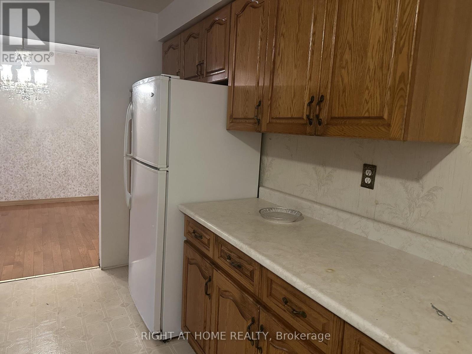 26 Rustywood Drive, Toronto, Ontario  M3A 1R8 - Photo 10 - C12593882