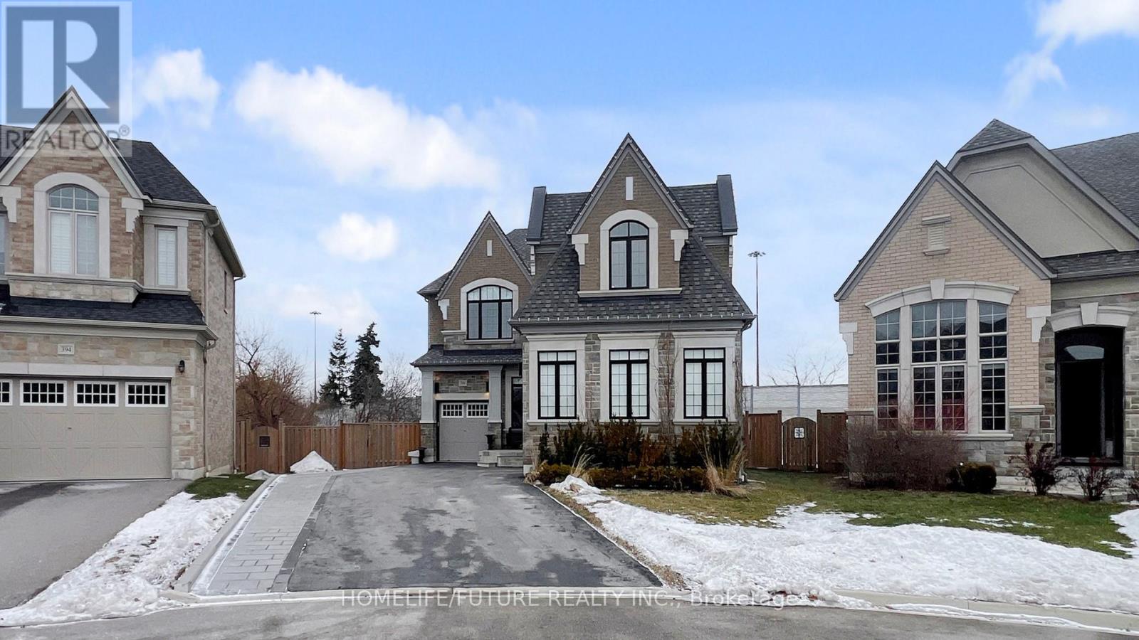 396 Frontier Court, Pickering, Ontario  L1W 4A9 - Photo 2 - E12695792