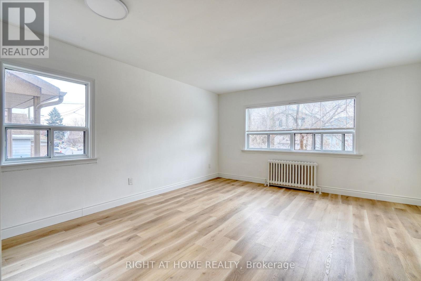 101 Sixteenth Street, Toronto, Ontario  M8V 3J9 - Photo 11 - W12696312