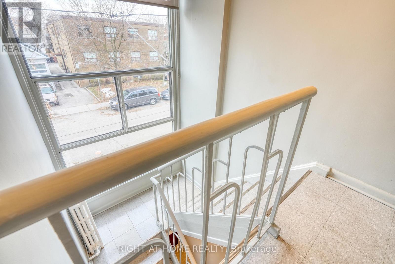 101 Sixteenth Street, Toronto, Ontario  M8V 3J9 - Photo 21 - W12696312