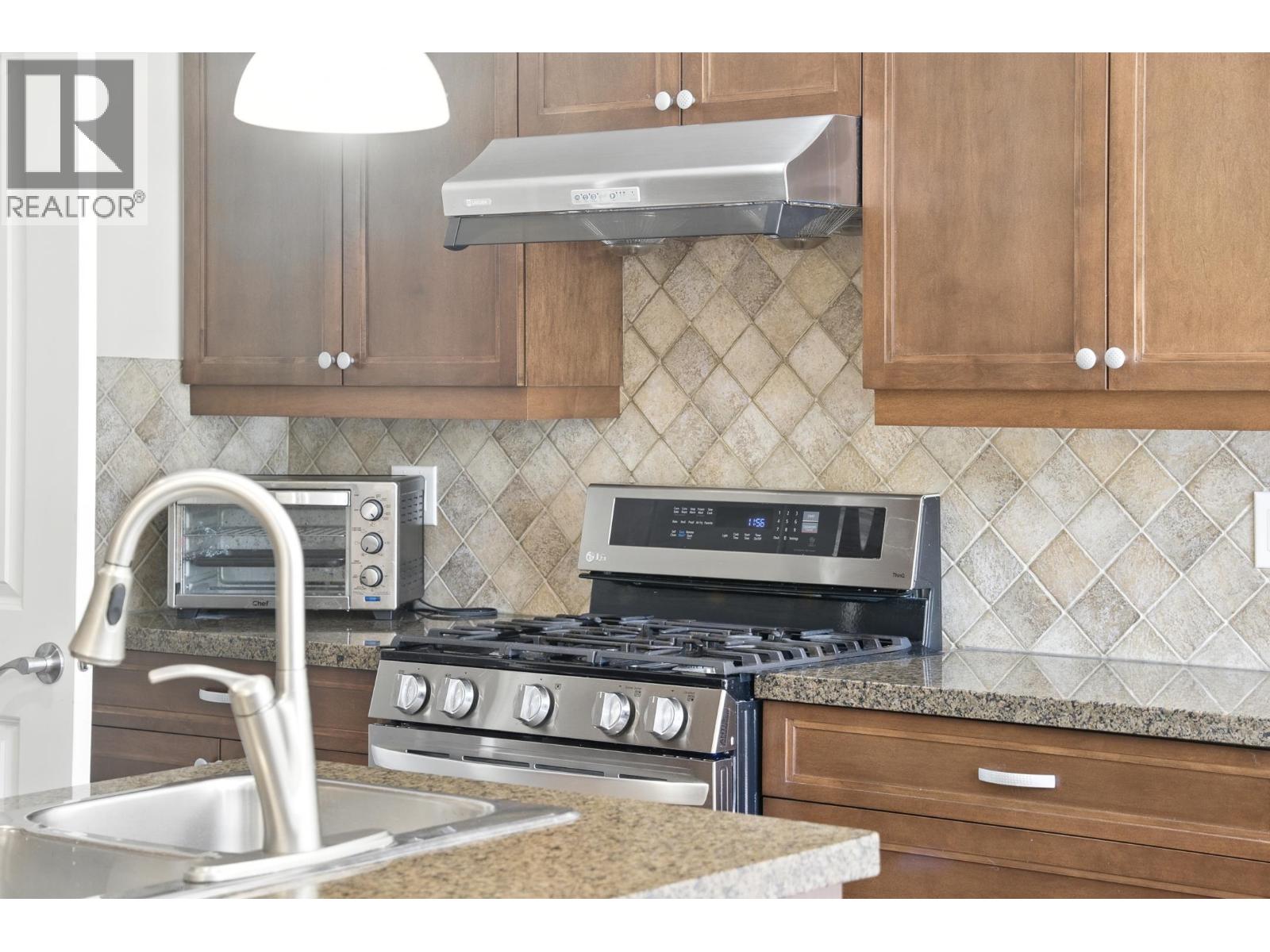 3252 Camelback Lane, Coquitlam, British Columbia  V3E 3R1 - Photo 12 - R3079524