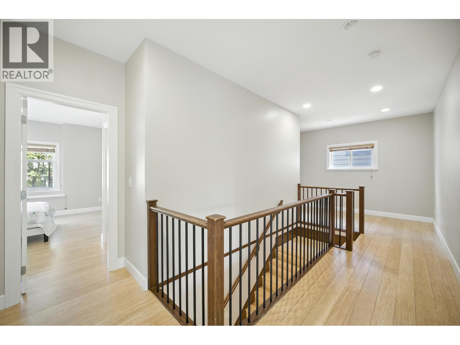 3252 Camelback Lane, Coquitlam, British Columbia  V3E 3R1 - Photo 32 - R3079524