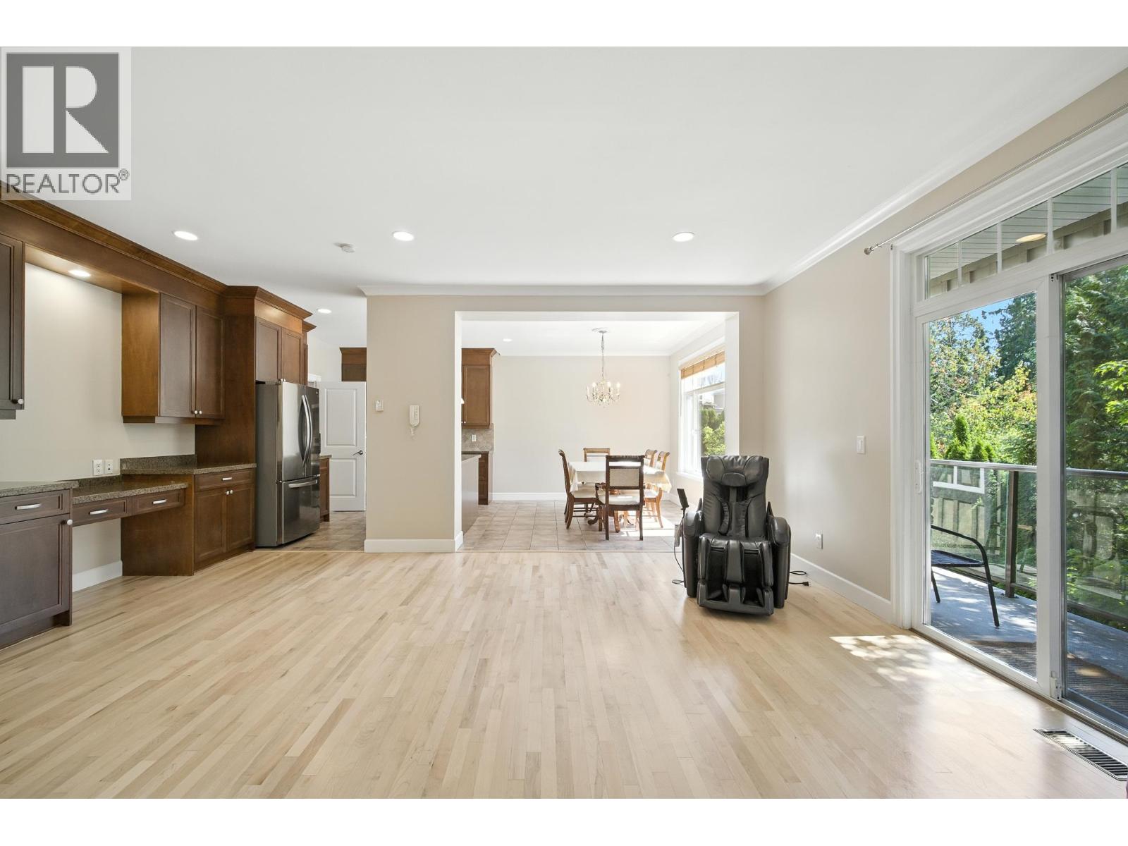 3252 Camelback Lane, Coquitlam, British Columbia  V3E 3R1 - Photo 7 - R3079524