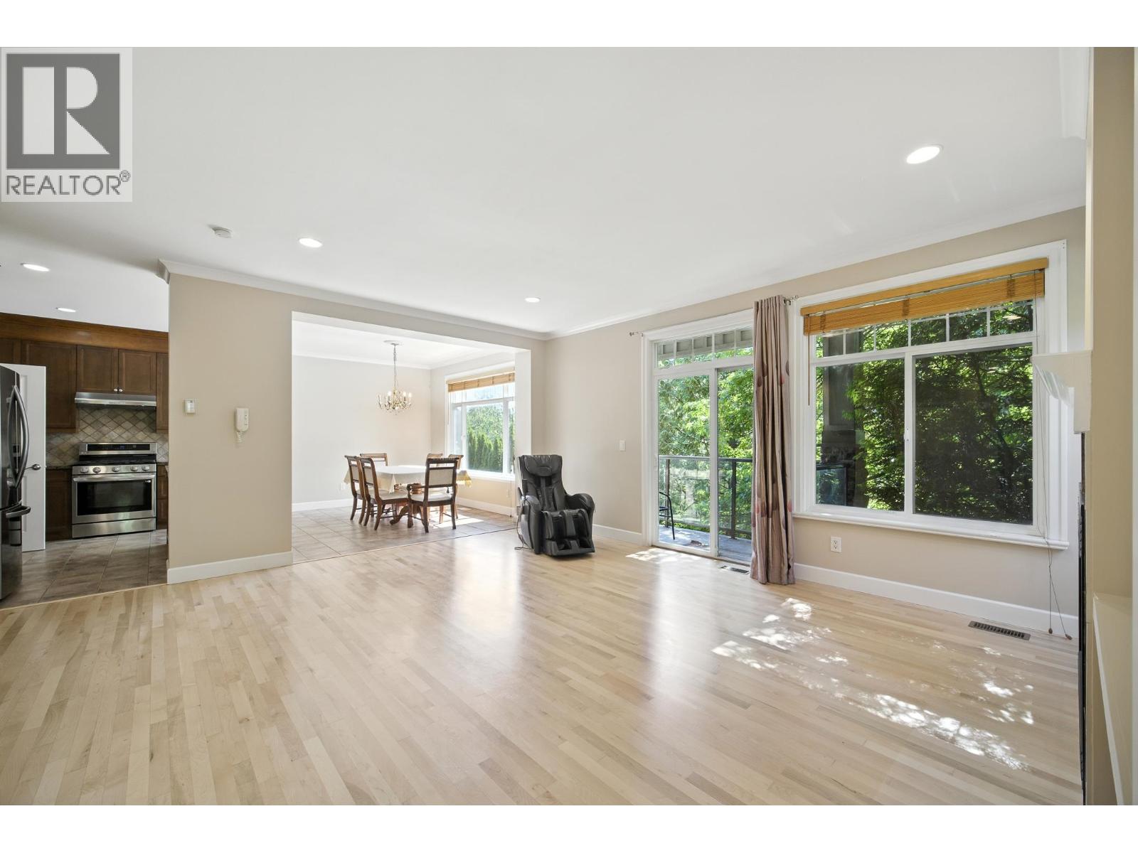 3252 Camelback Lane, Coquitlam, British Columbia  V3E 3R1 - Photo 8 - R3079524