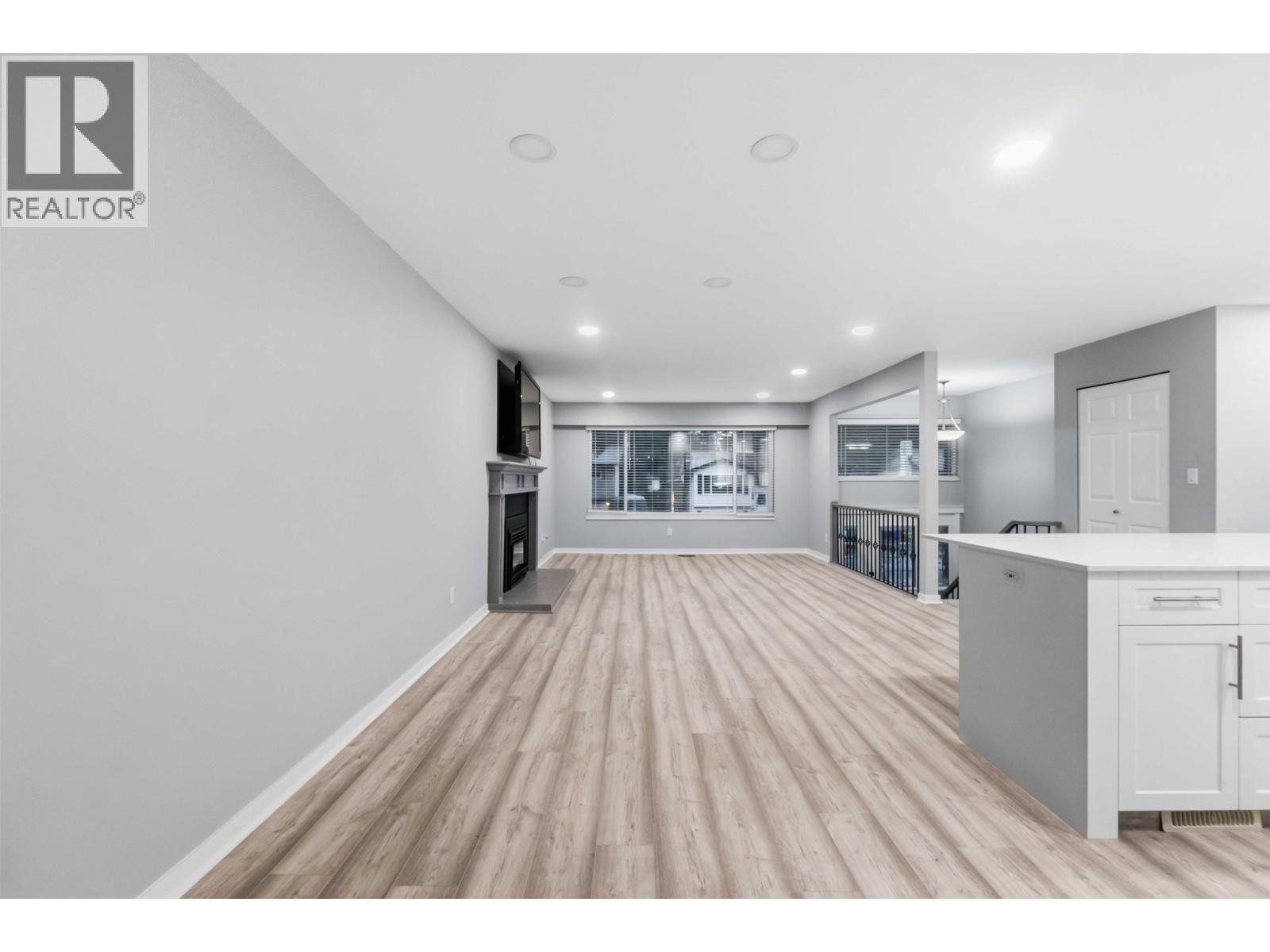 21101 119 Avenue, Maple Ridge, British Columbia  V2X 7N6 - Photo 13 - R3079537