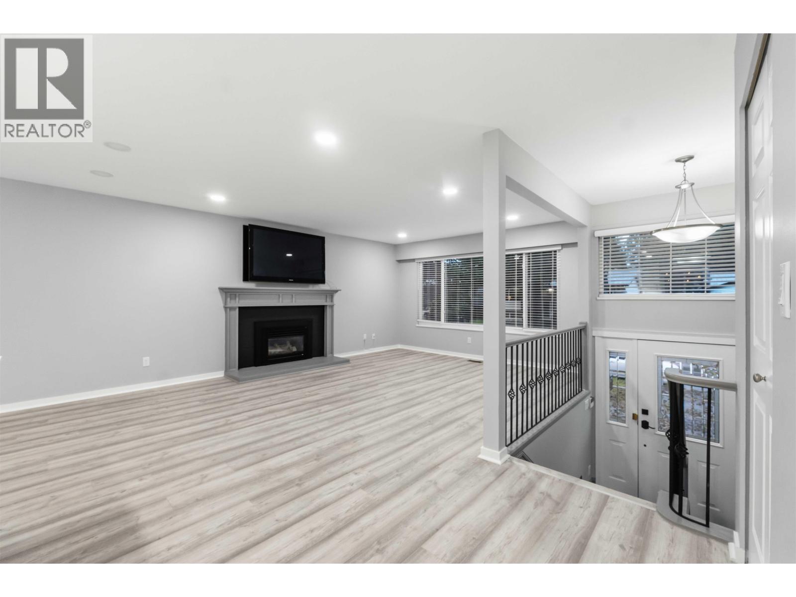 21101 119 Avenue, Maple Ridge, British Columbia  V2X 7N6 - Photo 7 - R3079537