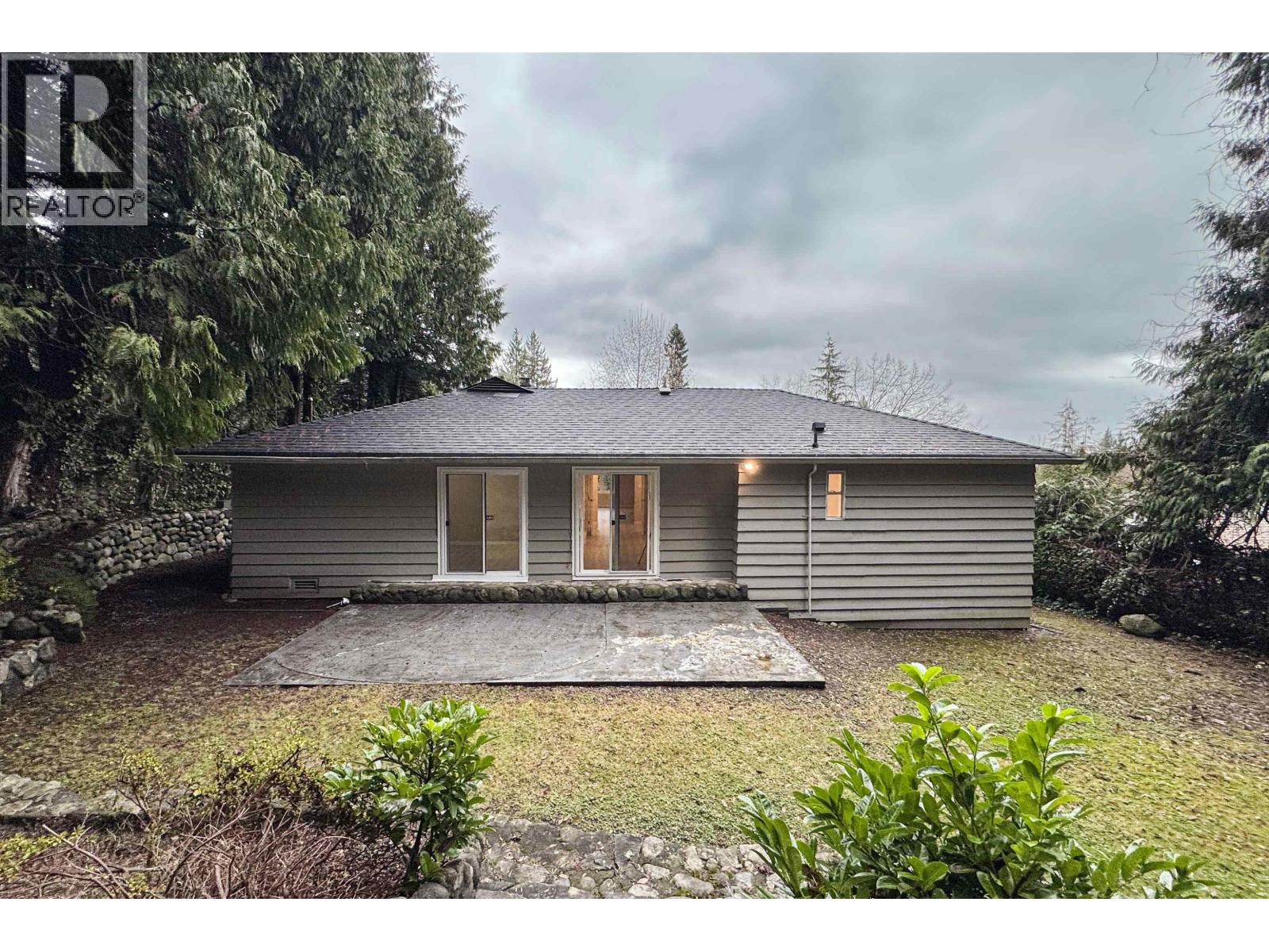 111 Bonnymuir Drive, West Vancouver, British Columbia  V7S 1L4 - Photo 27 - R3077440