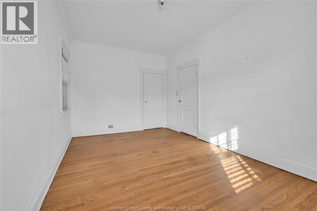 1970 Ottawa, Windsor, Ontario  N8Y 1R7 - Photo 15 - 26001133