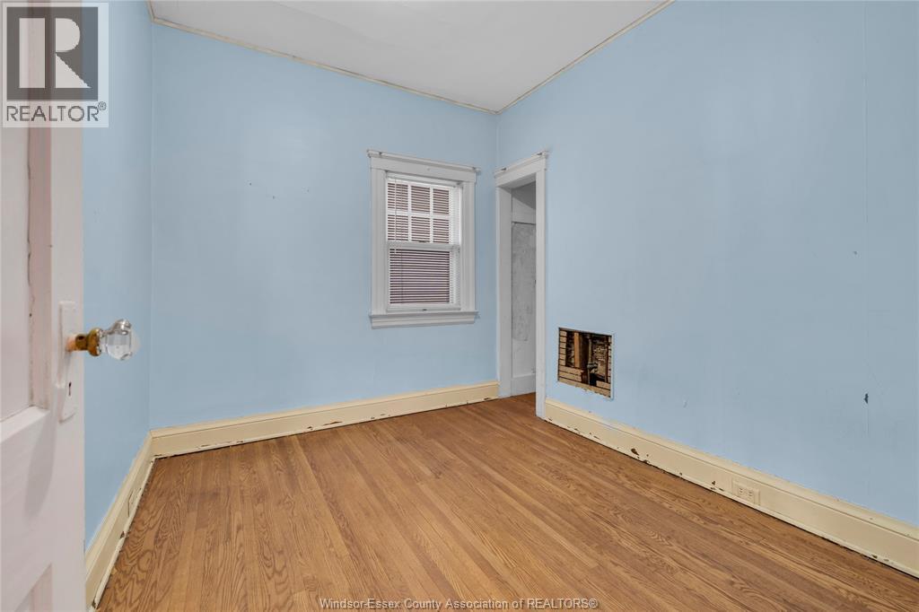 1970 Ottawa, Windsor, Ontario  N8Y 1R7 - Photo 16 - 26001133