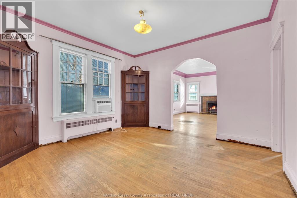 1970 Ottawa, Windsor, Ontario  N8Y 1R7 - Photo 8 - 26001133