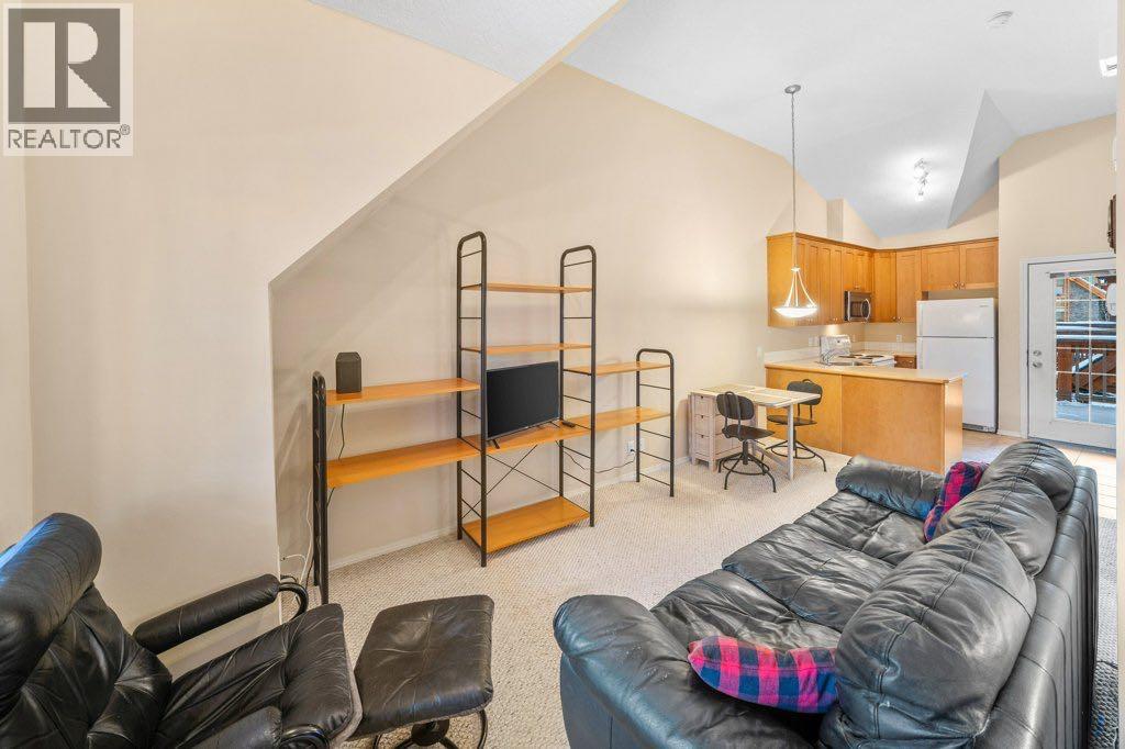 304, 343 Marten Street, Banff, Alberta  T1L 1E3 - Photo 3 - A2272981