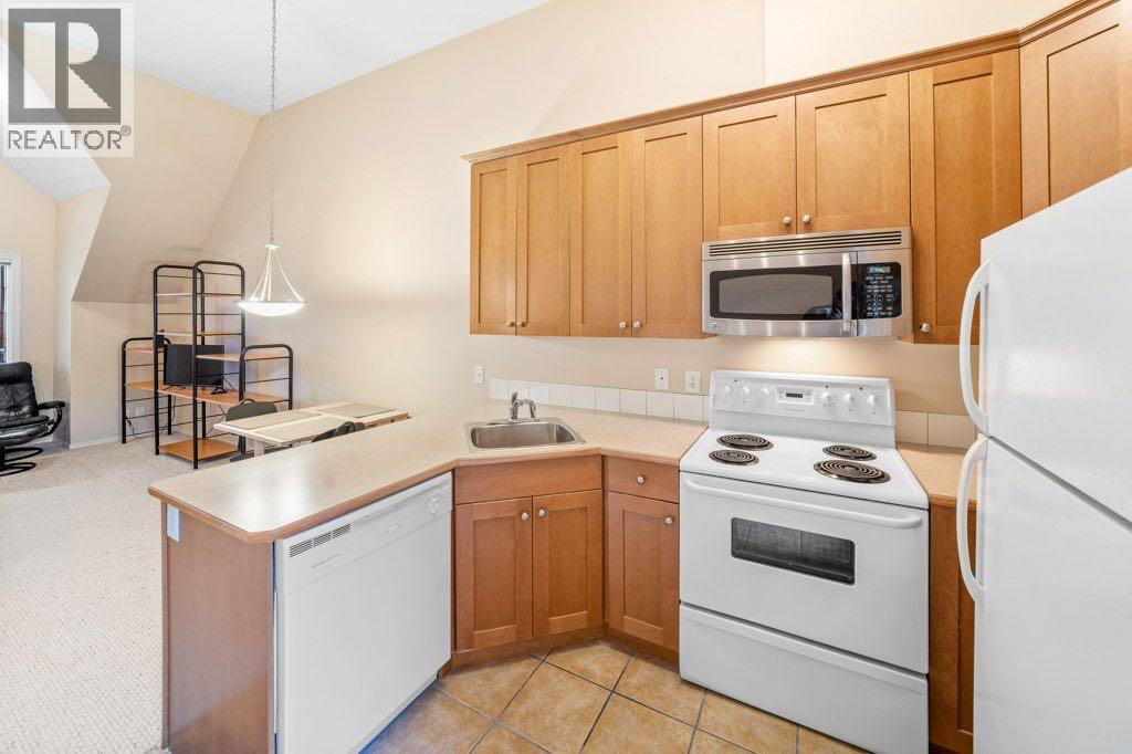 304, 343 Marten Street, Banff, Alberta  T1L 1E3 - Photo 2 - A2272981