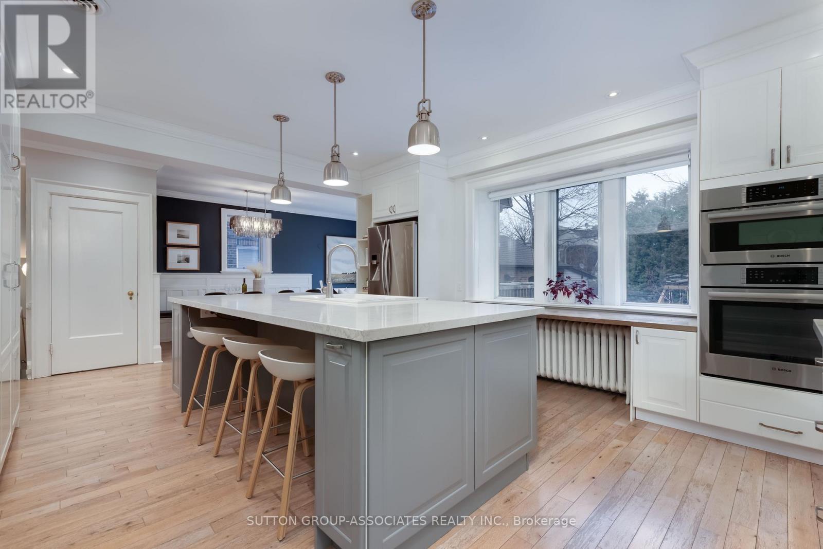 91 Northcliffe Boulevard, Toronto, Ontario  M6H 3H3 - Photo 11 - C12696404