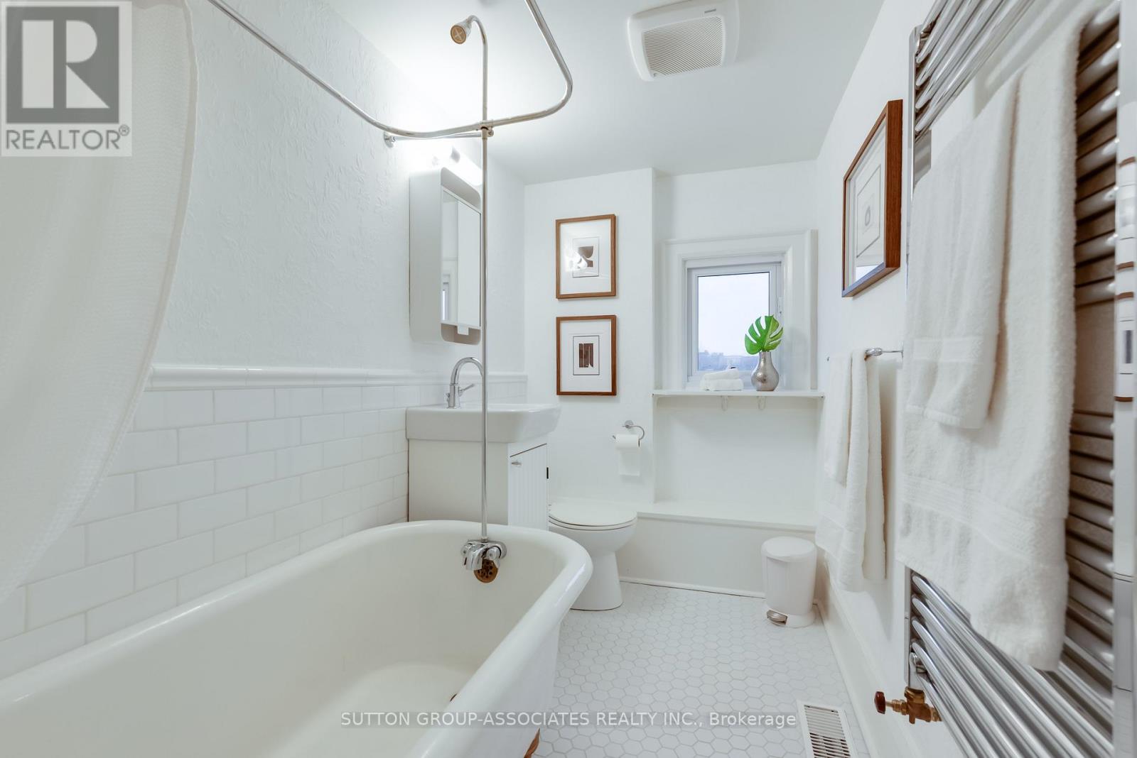 91 Northcliffe Boulevard, Toronto, Ontario  M6H 3H3 - Photo 37 - C12696404