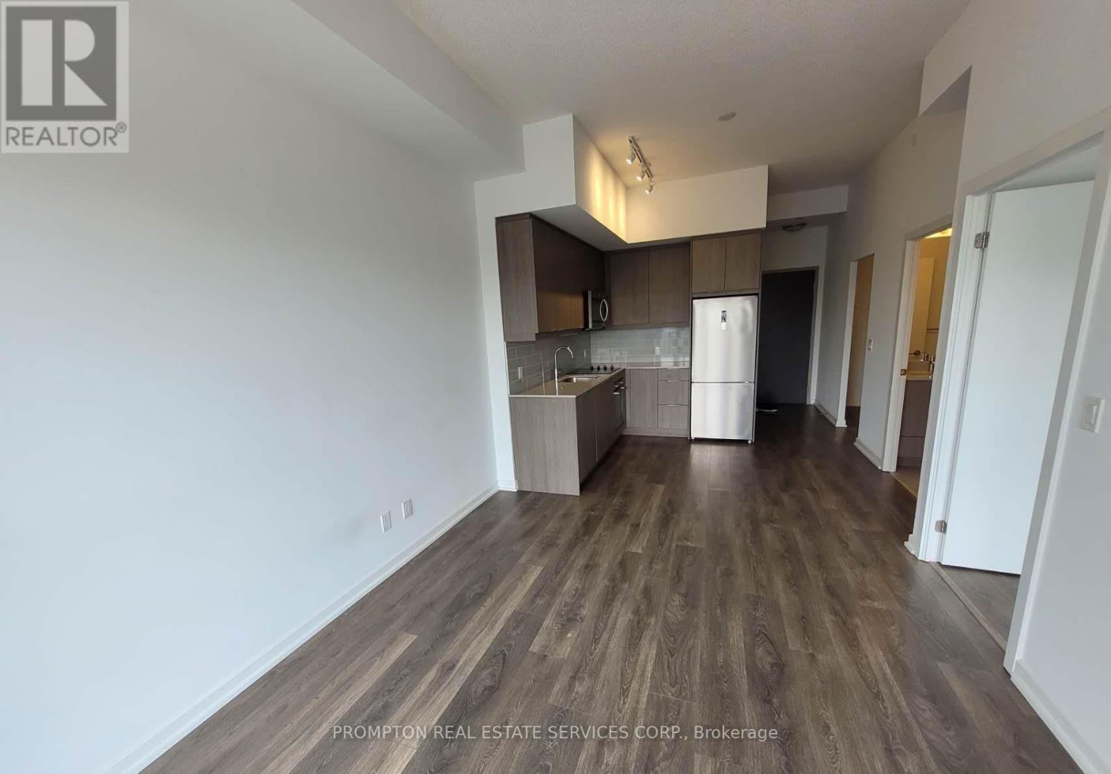 215 - 36 Forest Manor Road, Toronto, Ontario  M2J 1M5 - Photo 2 - C12696456