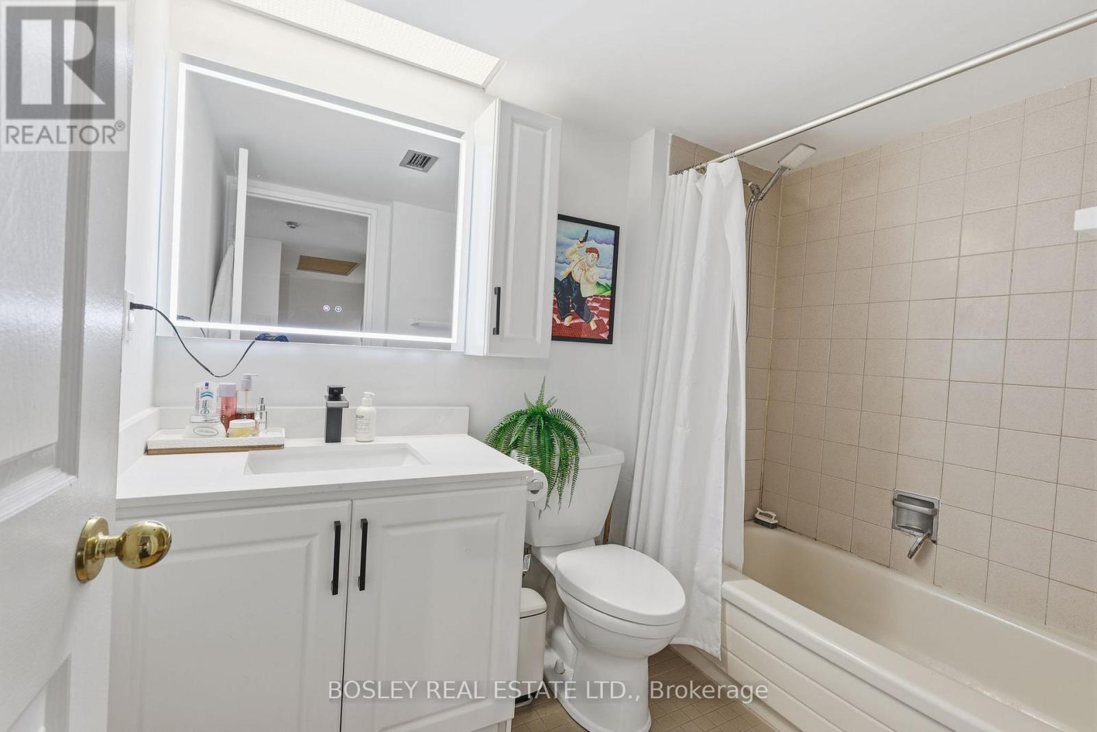 Ph 12 - 705 King Street W, Toronto, Ontario  M5V 2W8 - Photo 13 - C12696468