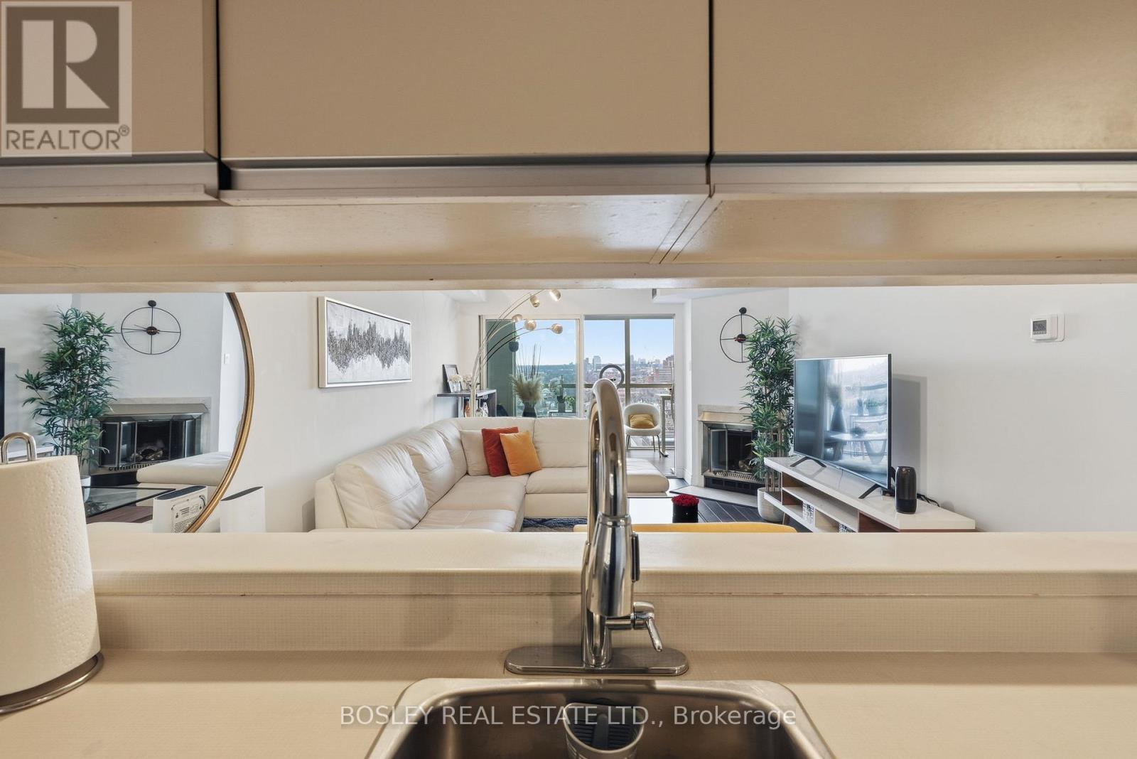 Ph 12 - 705 King Street W, Toronto, Ontario  M5V 2W8 - Photo 6 - C12696468