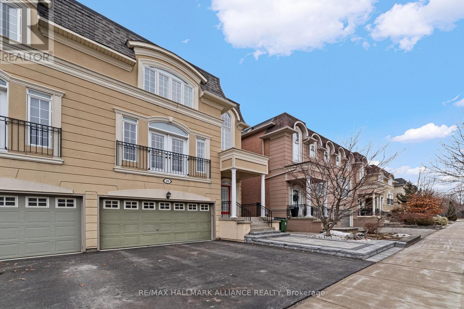 28 Preakness Drive, Toronto, Ontario  M3B 3S1 - Photo 2 - C12696508