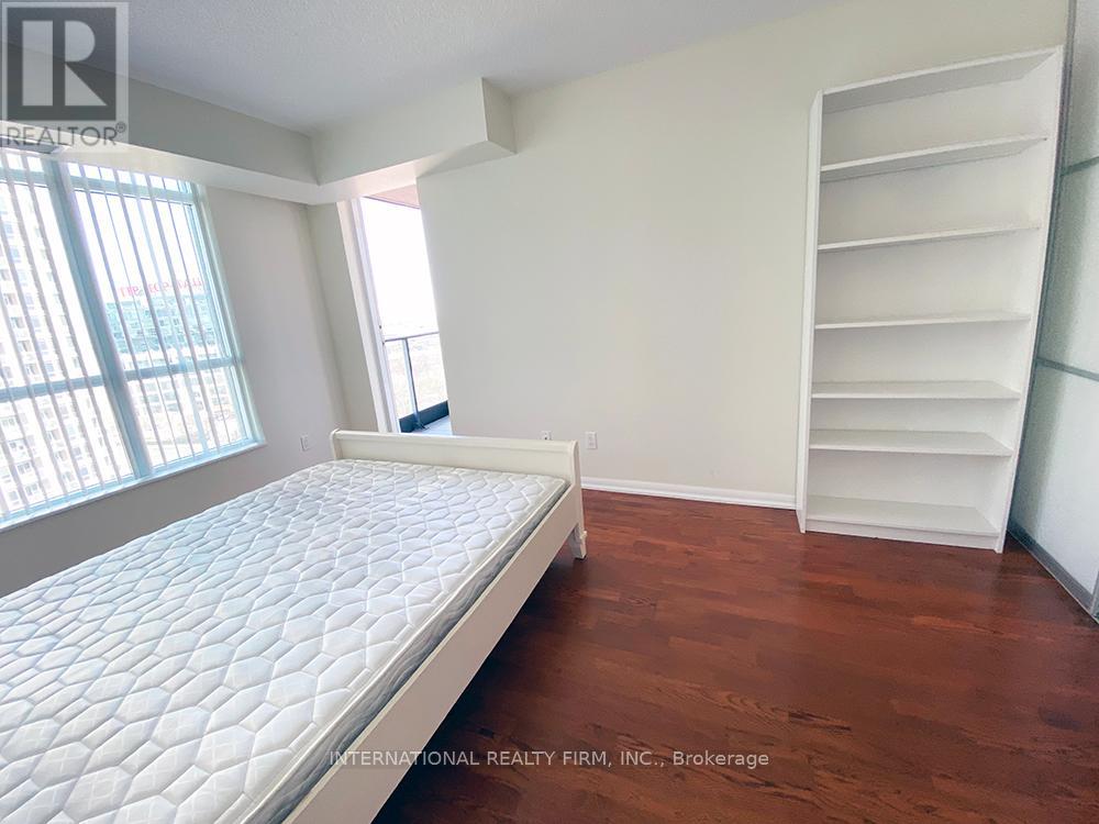 1112 - 215 Fort York Boulevard, Toronto, Ontario  M5V 4A2 - Photo 10 - C12696548