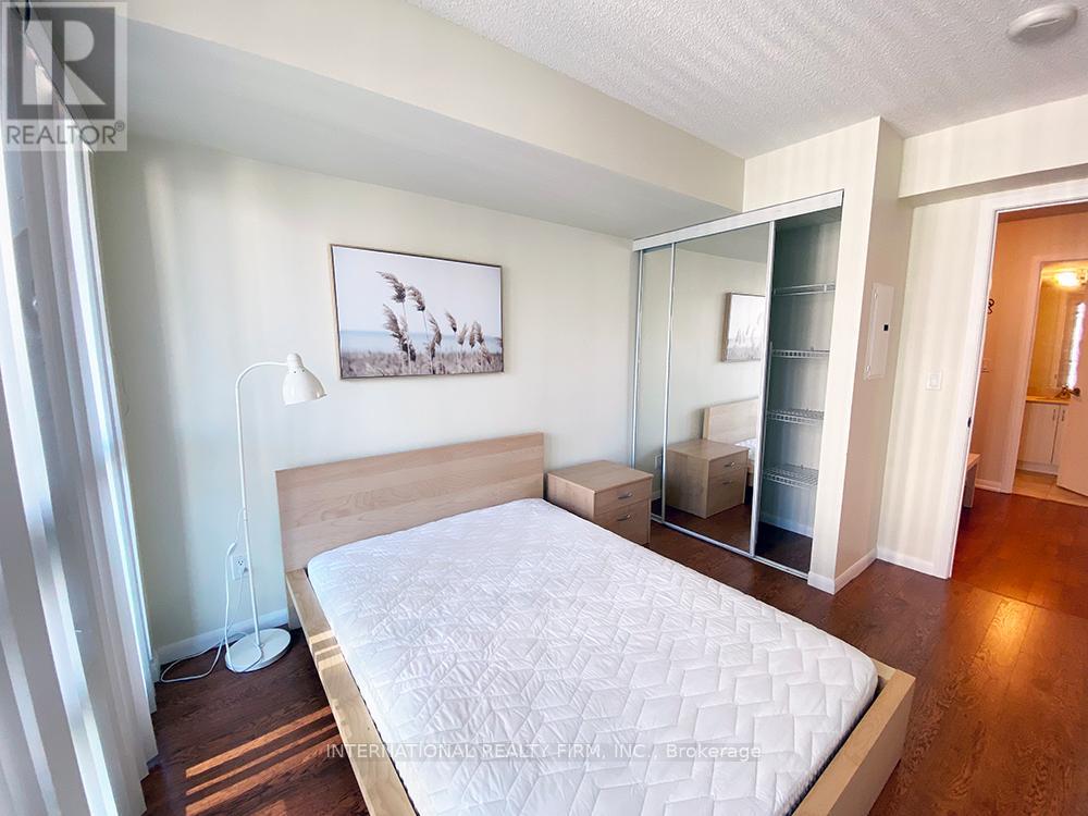 1112 - 215 Fort York Boulevard, Toronto, Ontario  M5V 4A2 - Photo 12 - C12696548