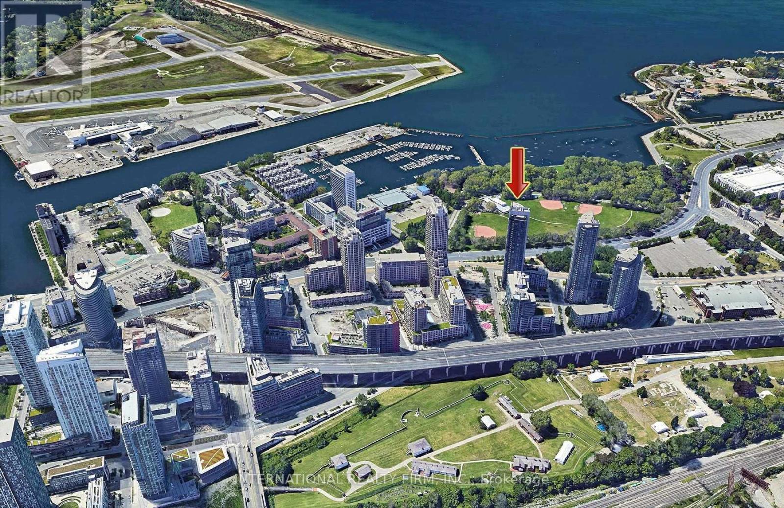 1112 - 215 Fort York Boulevard, Toronto, Ontario  M5V 4A2 - Photo 15 - C12696548