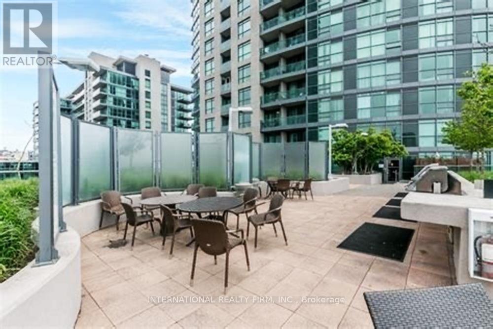 1112 - 215 Fort York Boulevard, Toronto, Ontario  M5V 4A2 - Photo 19 - C12696548