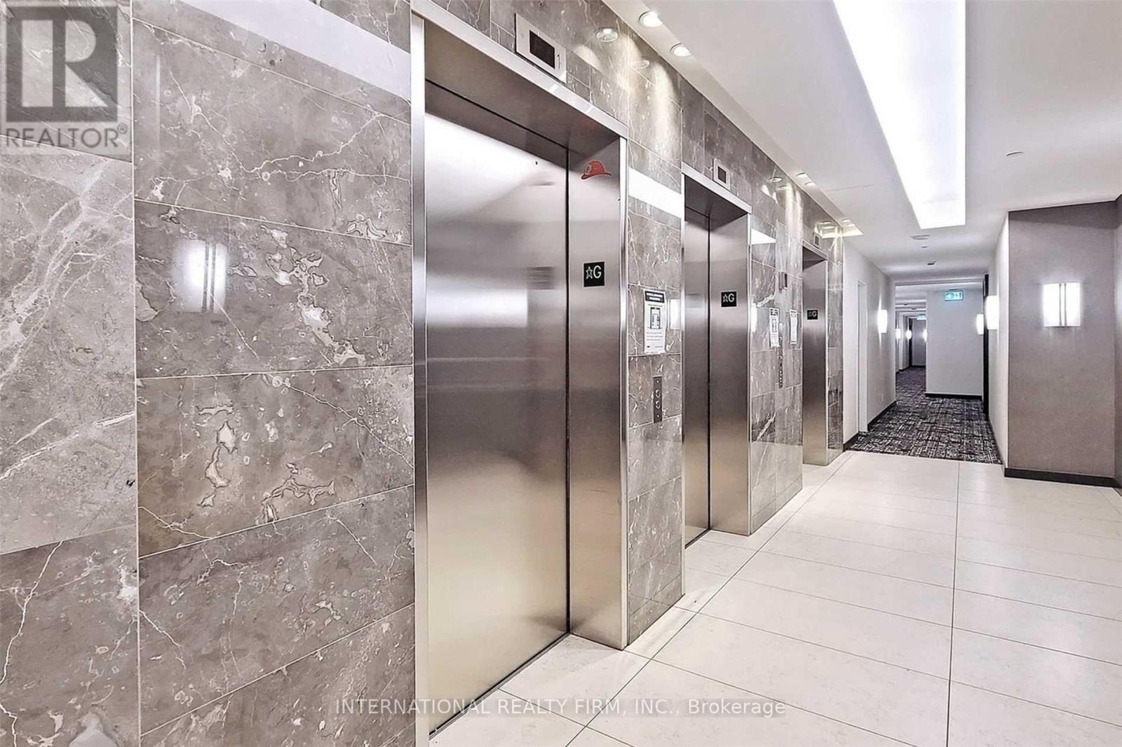 1112 - 215 Fort York Boulevard, Toronto, Ontario  M5V 4A2 - Photo 4 - C12696548