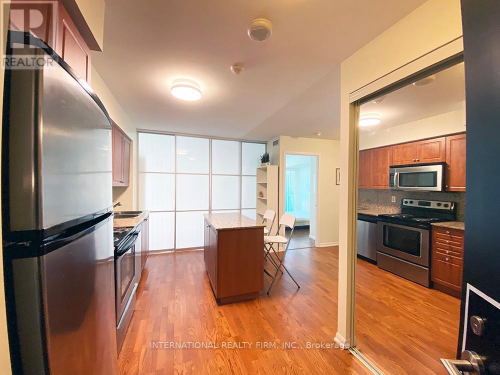 1112 - 215 Fort York Boulevard, Toronto, Ontario  M5V 4A2 - Photo 5 - C12696548