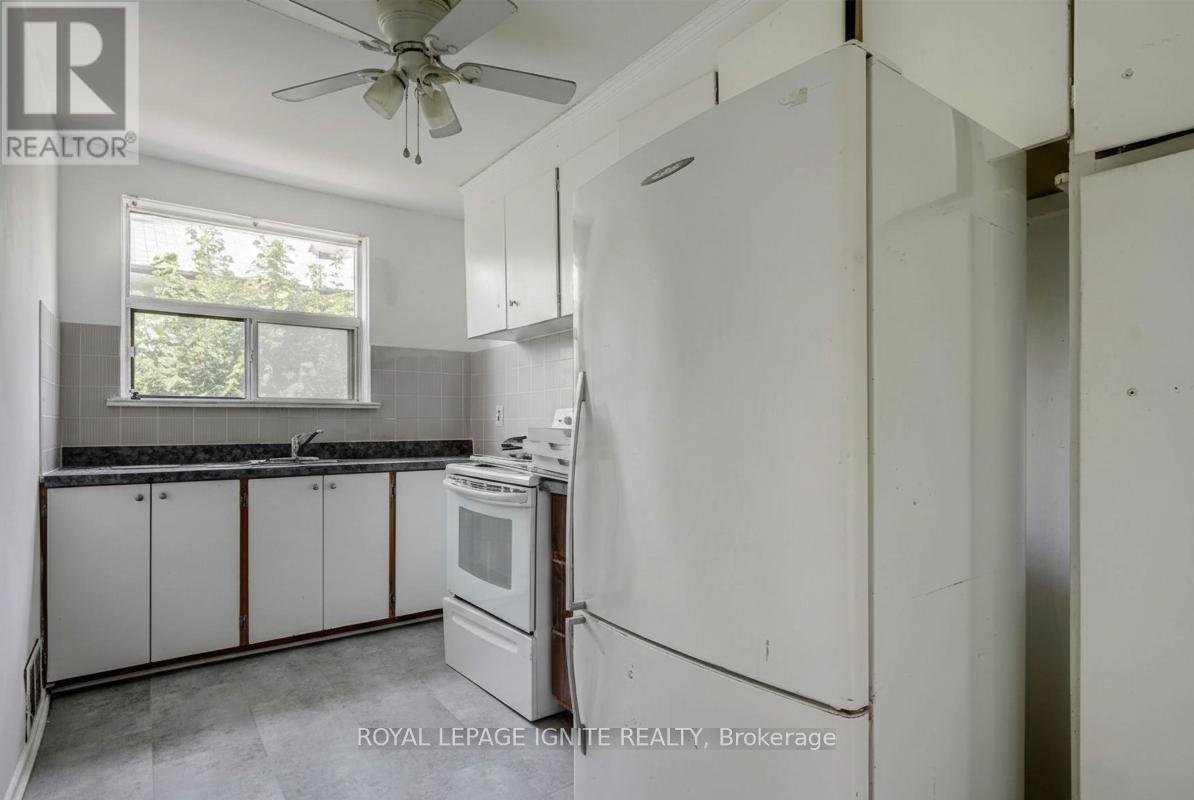 3 - 573a Birchmount Road, Toronto, Ontario  M1K 1P8 - Photo 2 - E12696478