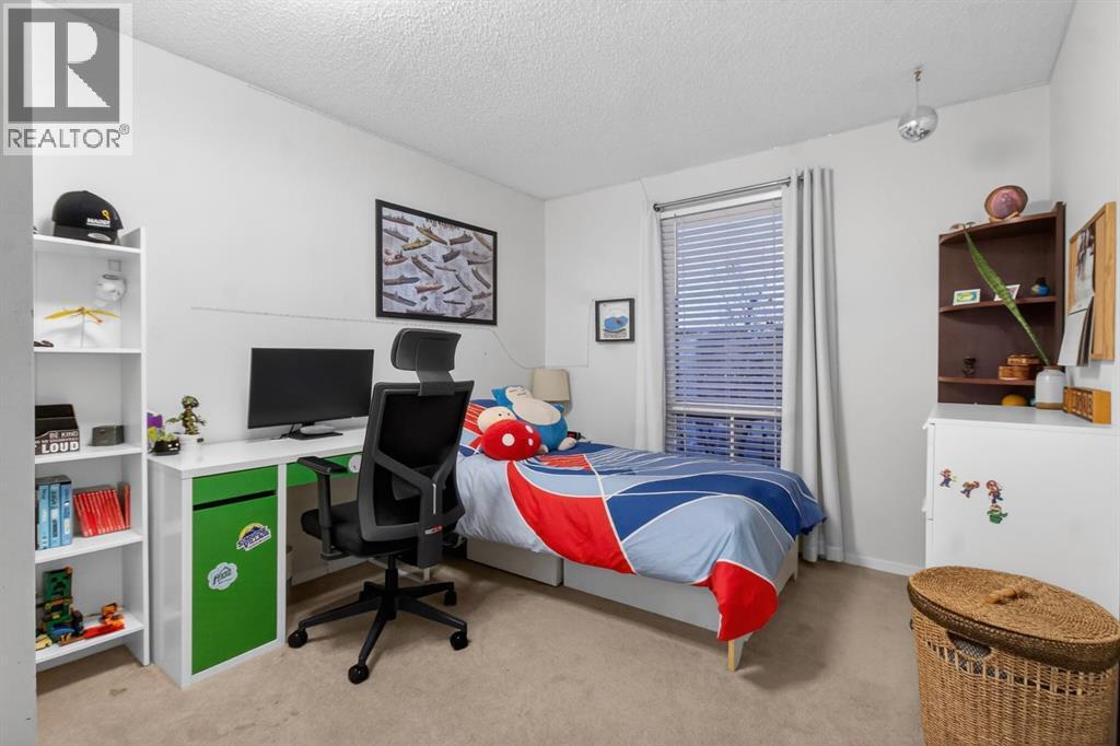 643 Strathcona Drive Sw, Calgary, Alberta  T3H 1K6 - Photo 27 - A2277598