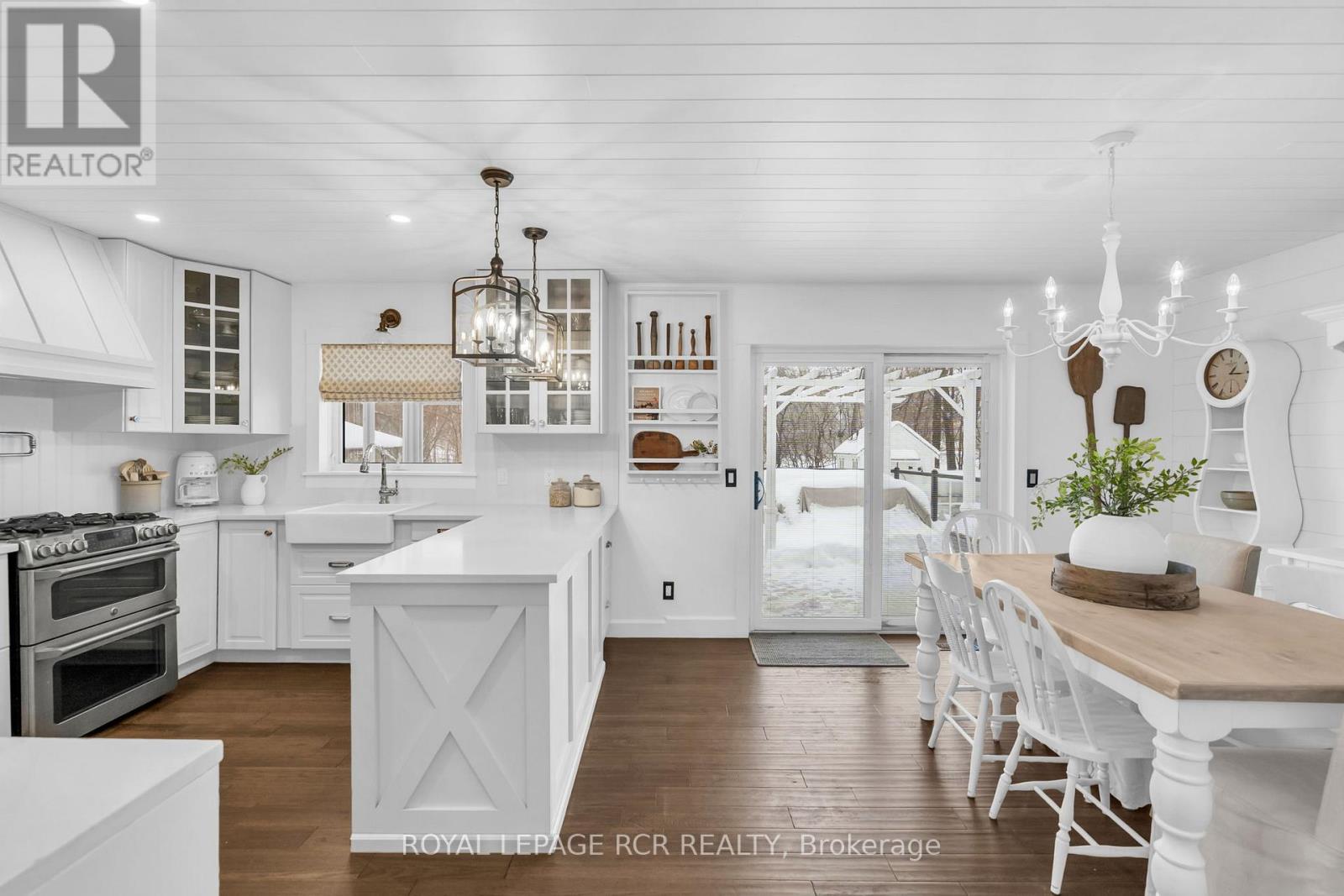 36 Marie Street, Georgina, Ontario  L0E 1L0 - Photo 11 - N12696384