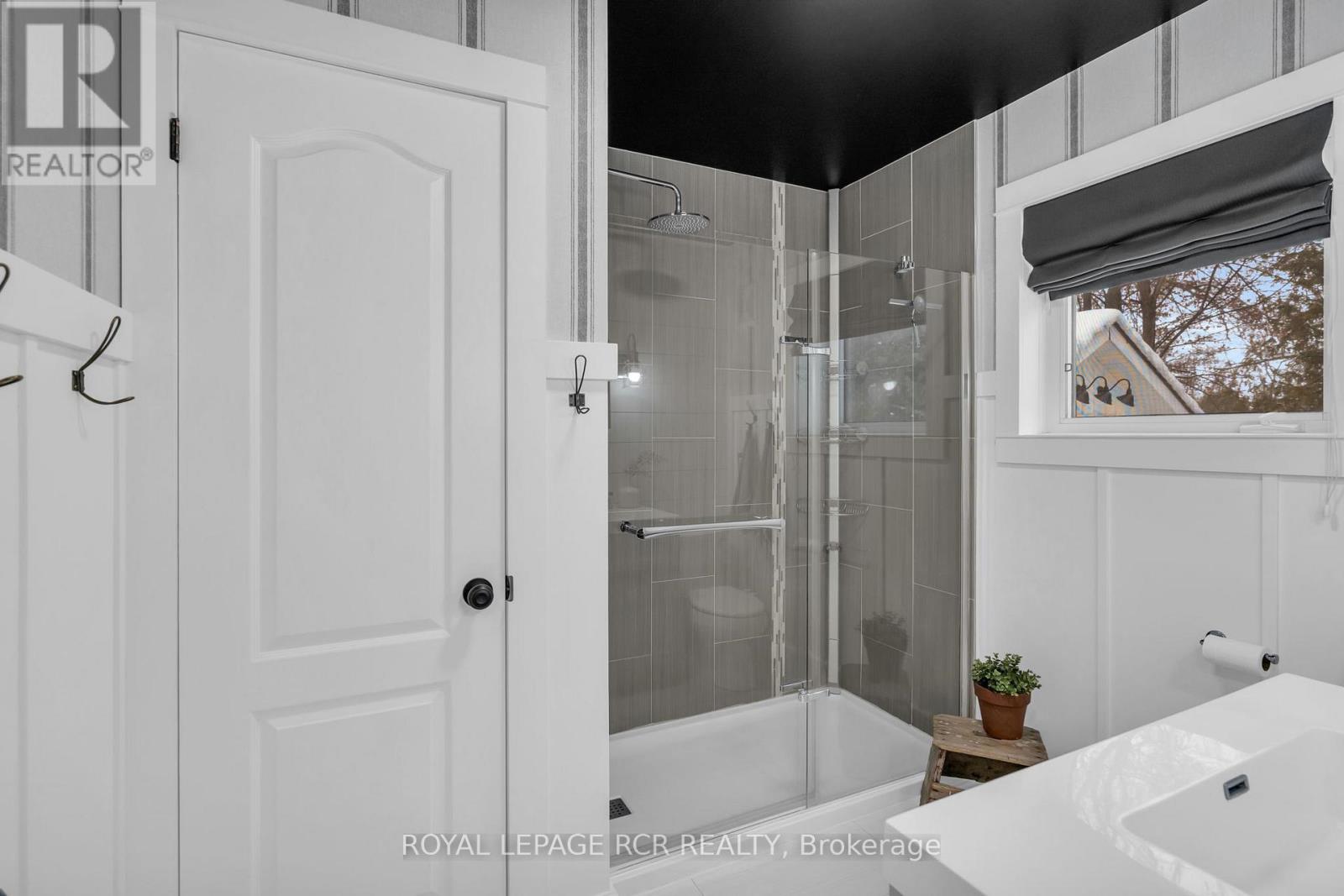 36 Marie Street, Georgina, Ontario  L0E 1L0 - Photo 16 - N12696384