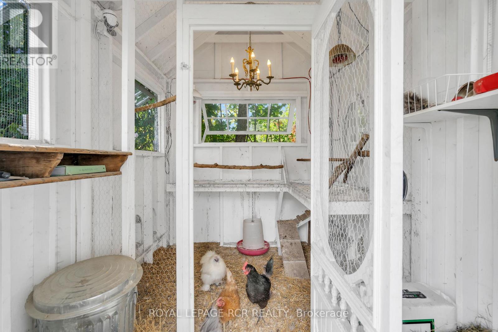 36 Marie Street, Georgina, Ontario  L0E 1L0 - Photo 37 - N12696384