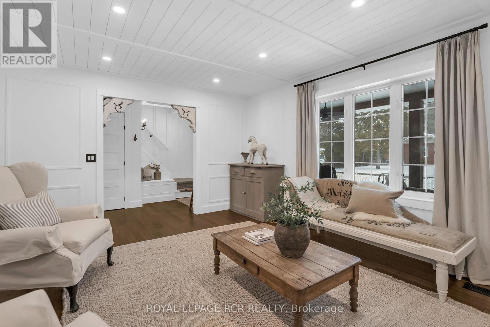 36 Marie Street, Georgina, Ontario  L0E 1L0 - Photo 9 - N12696384