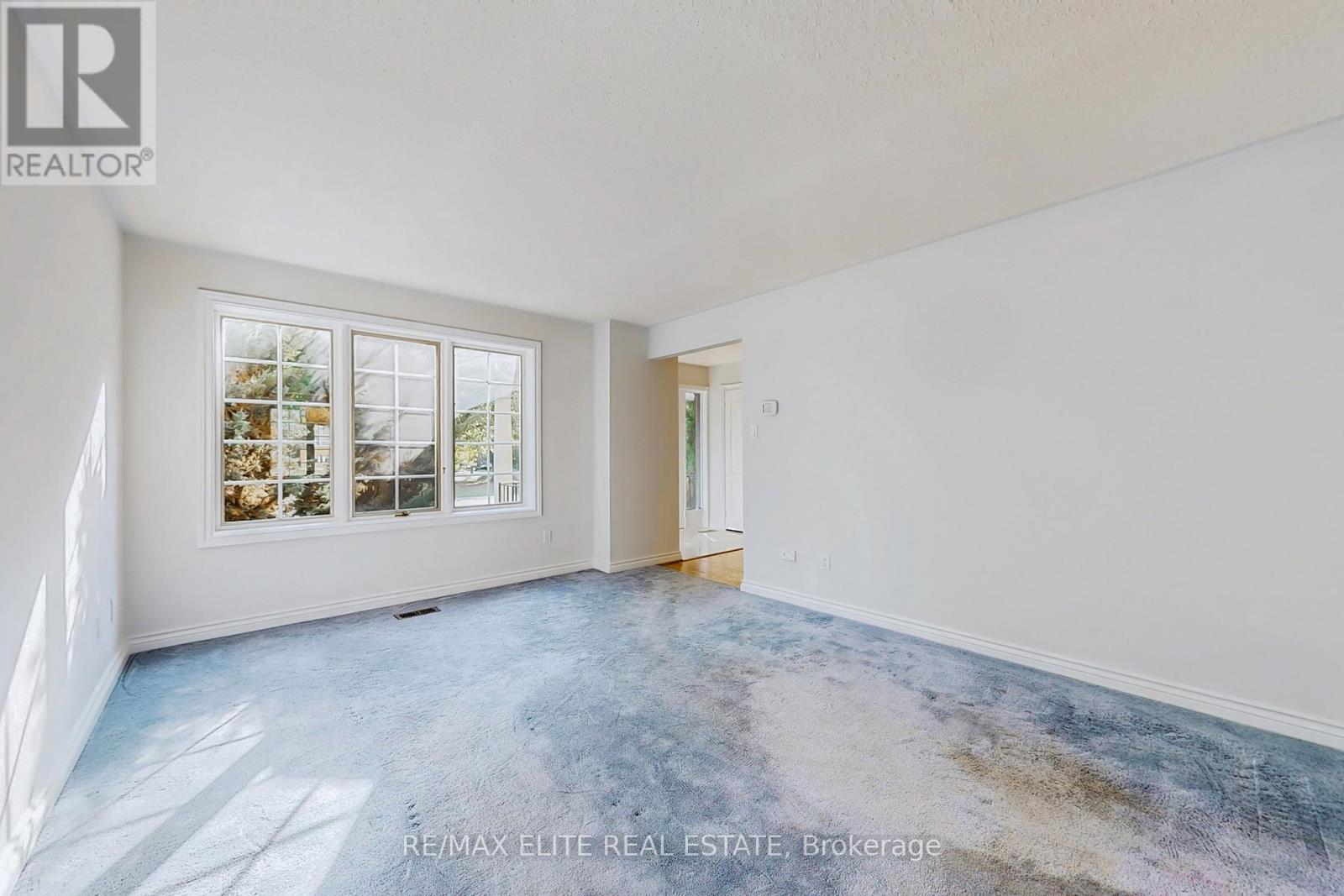 61 Beaufort Hills Road, Richmond Hill, Ontario  L4E 2N3 - Photo 10 - N12696466