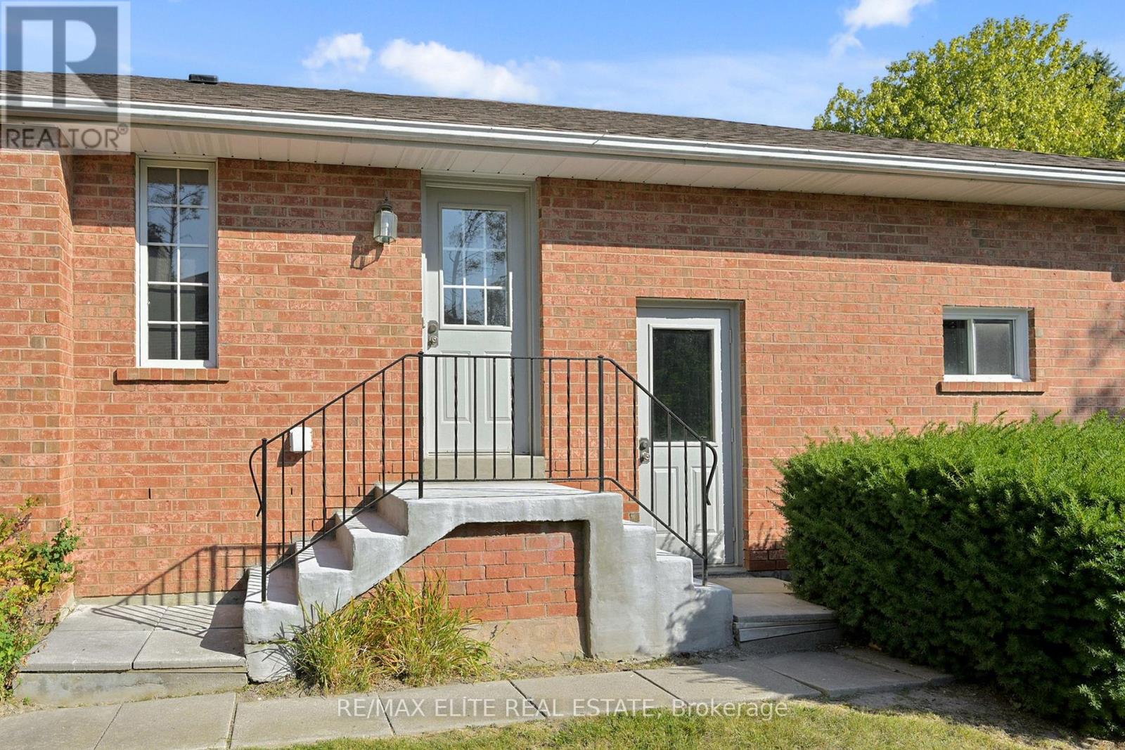 61 Beaufort Hills Road, Richmond Hill, Ontario  L4E 2N3 - Photo 42 - N12696466