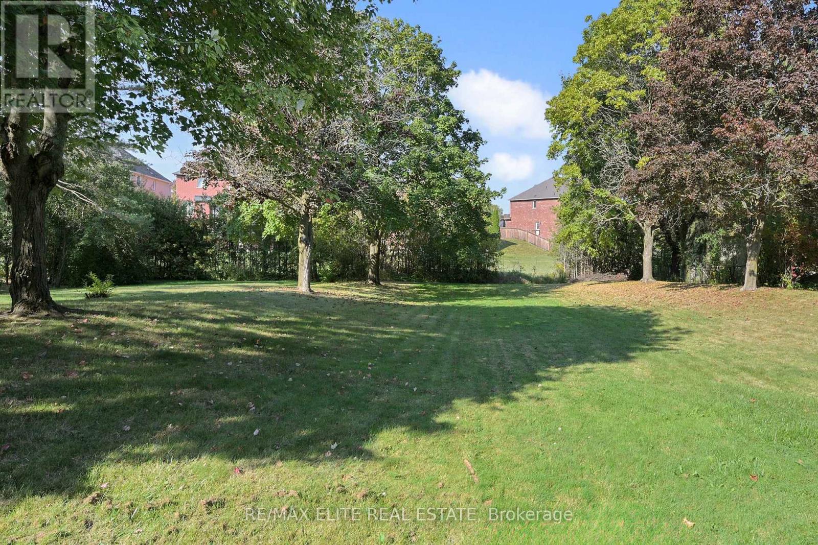 61 Beaufort Hills Road, Richmond Hill, Ontario  L4E 2N3 - Photo 44 - N12696466