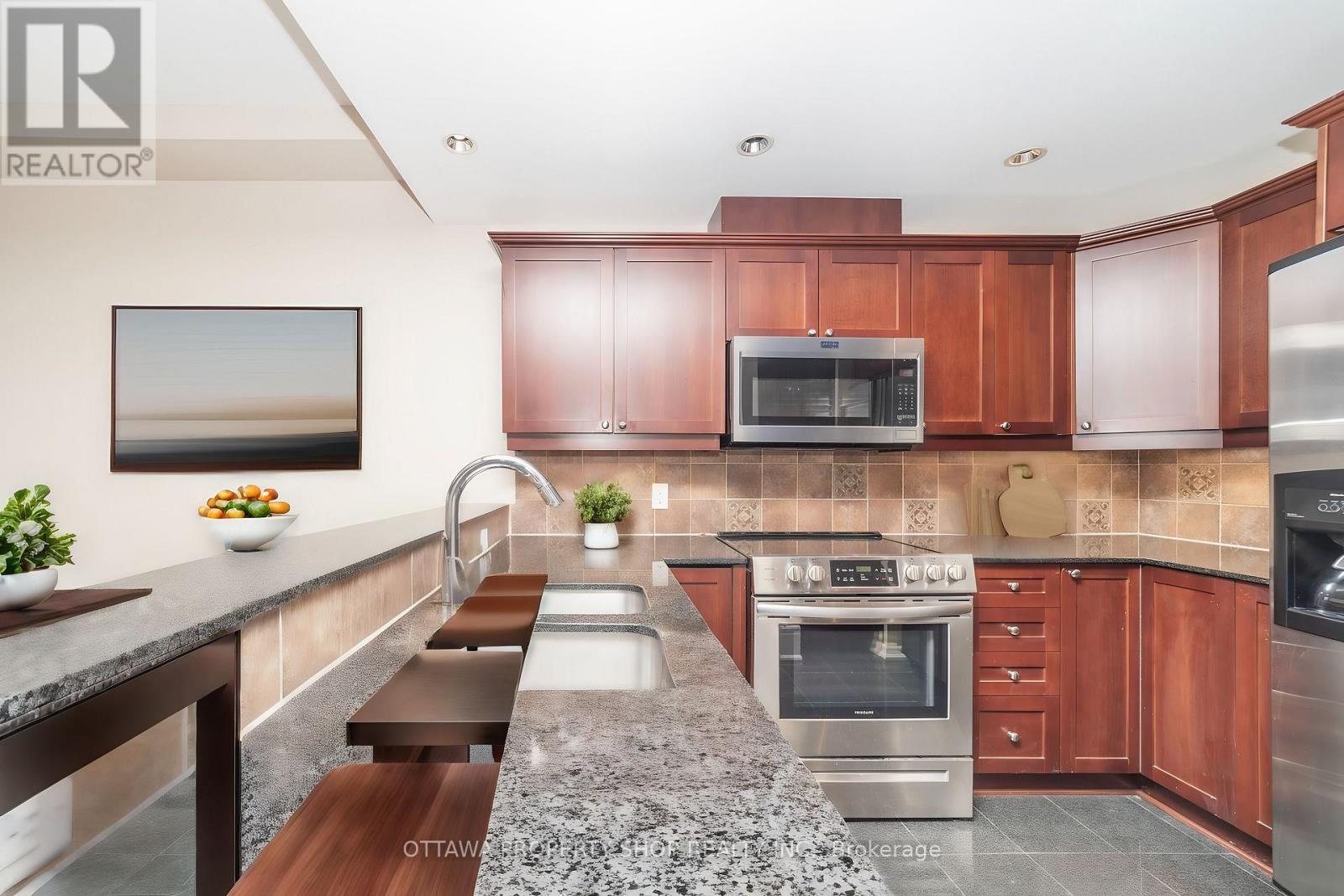 403 - 700 Sussex Drive, Ottawa, Ontario  K1N 1K4 - Photo 11 - X12692868