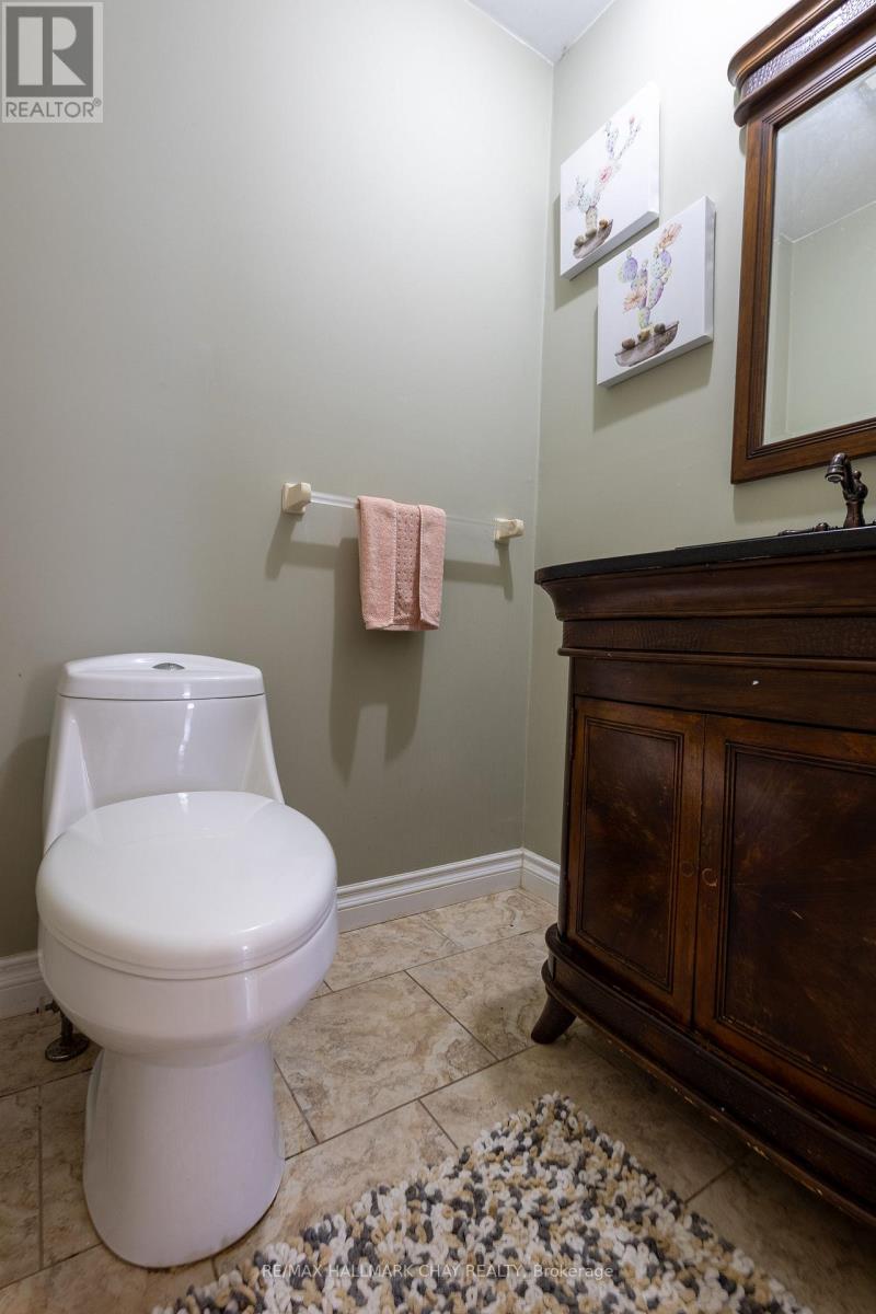 26 Orwell Crescent, Barrie, Ontario  L4N 6M6 - Photo 15 - S12696392