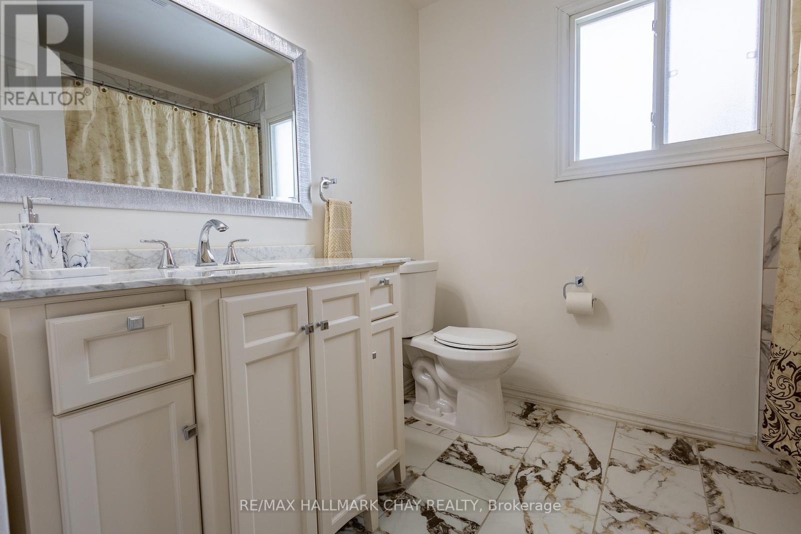 26 Orwell Crescent, Barrie, Ontario  L4N 6M6 - Photo 25 - S12696392