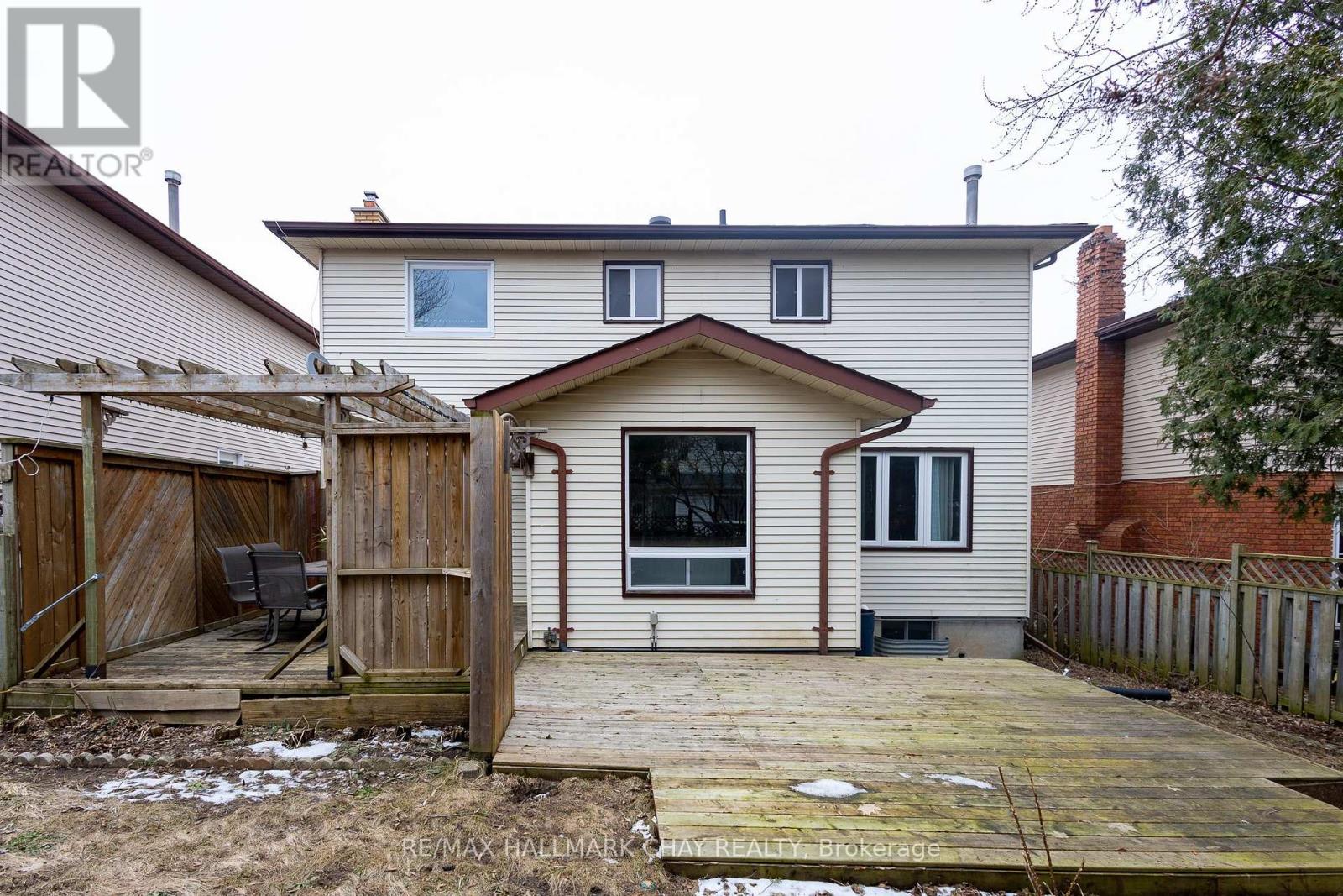 26 Orwell Crescent, Barrie, Ontario  L4N 6M6 - Photo 30 - S12696392