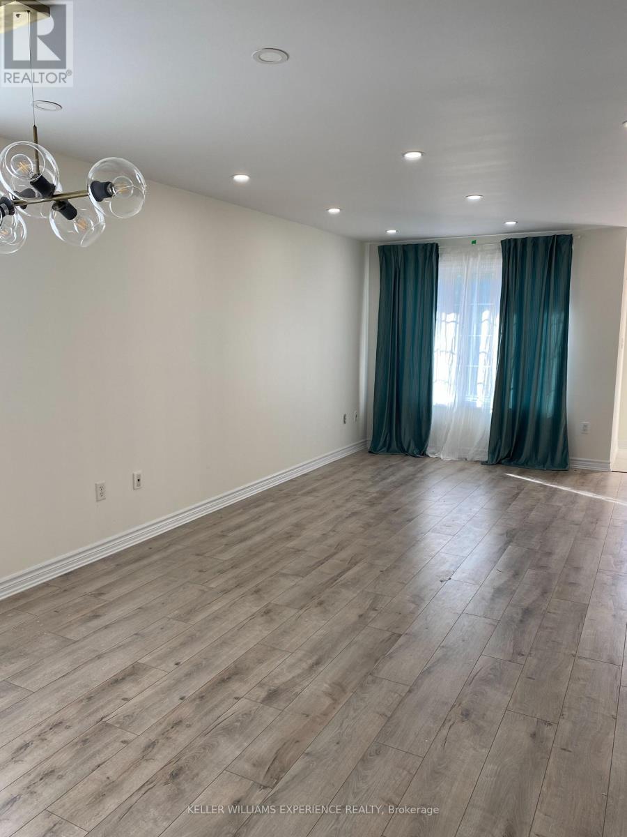 Upper - 23 Butternut Drive, Barrie, Ontario  L4N 0E3 - Photo 5 - S12696446