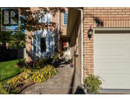 21 BARWICK DRIVE, Barrie, Ontario