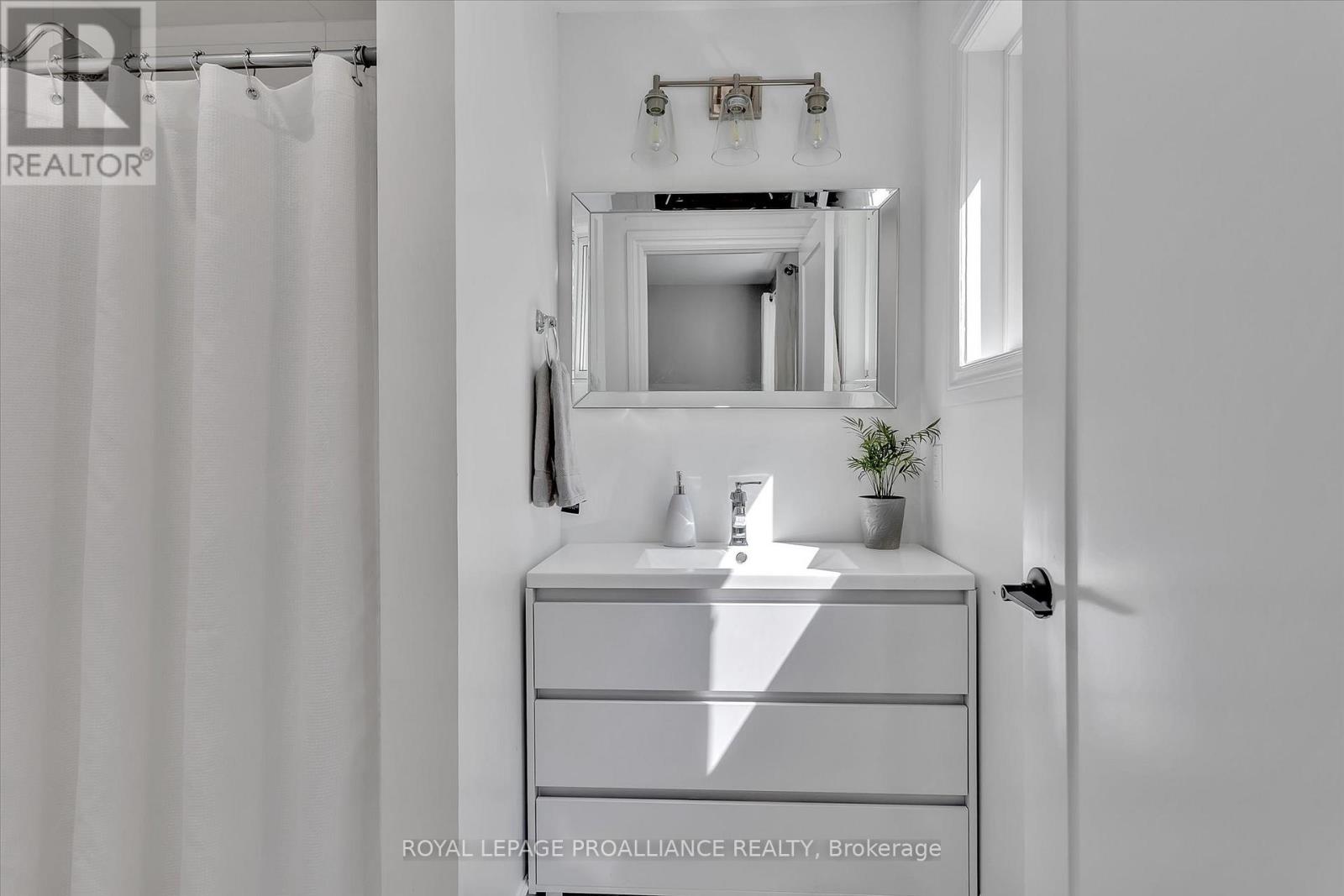 4045 Bowman Road, Hamilton Township, Ontario  K9A 4J9 - Photo 19 - X12696608