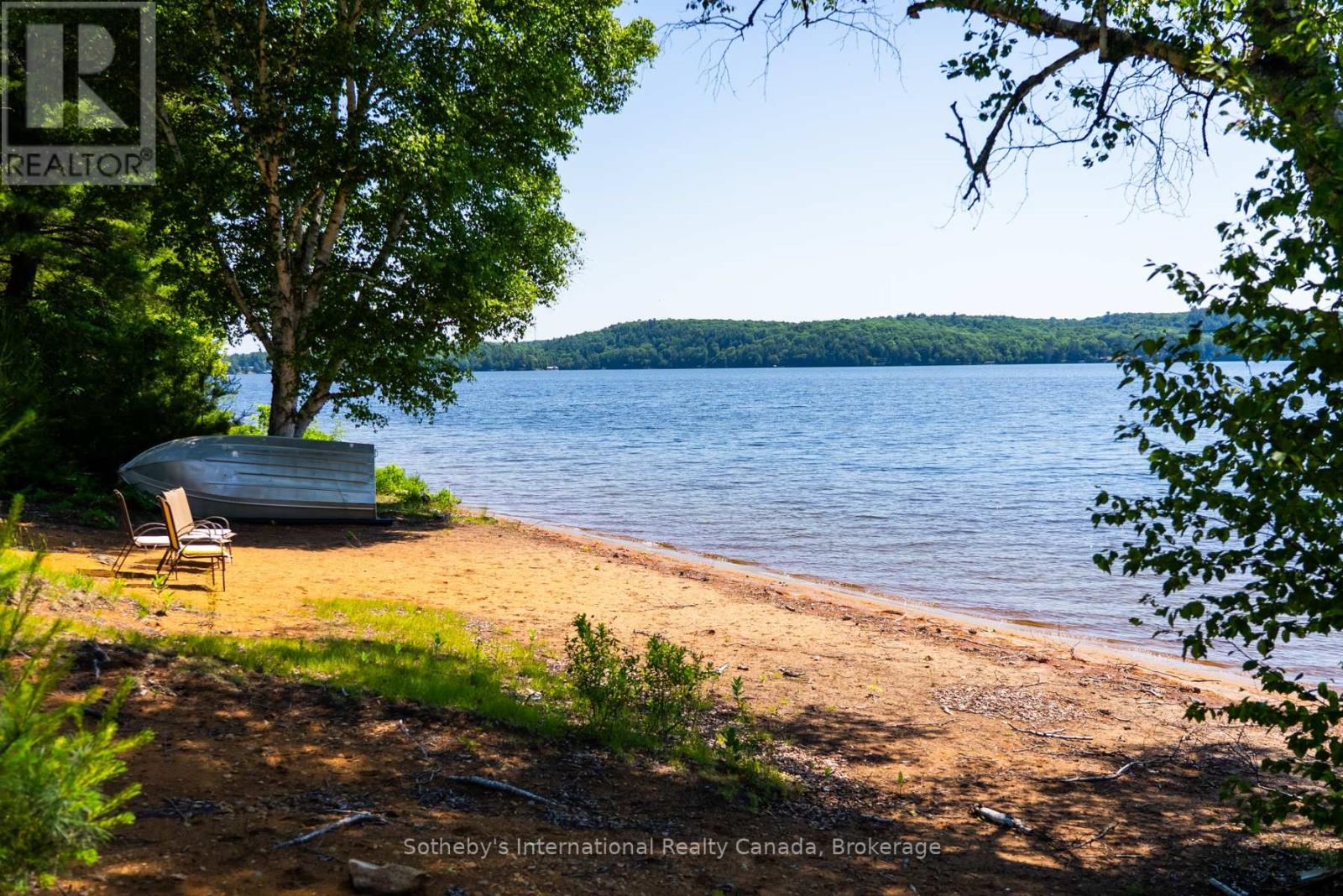 2447 South Portage Road, Lake Of Bays, Ontario L8H 6Z4 - Photo 6 - X12696784